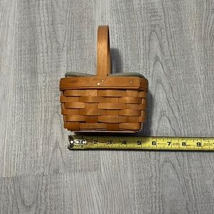 Longaberger salt and pepper basket